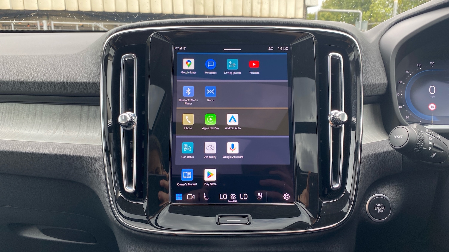 Used Volvo XC40 2025 for sale - 75983045: Photo 33