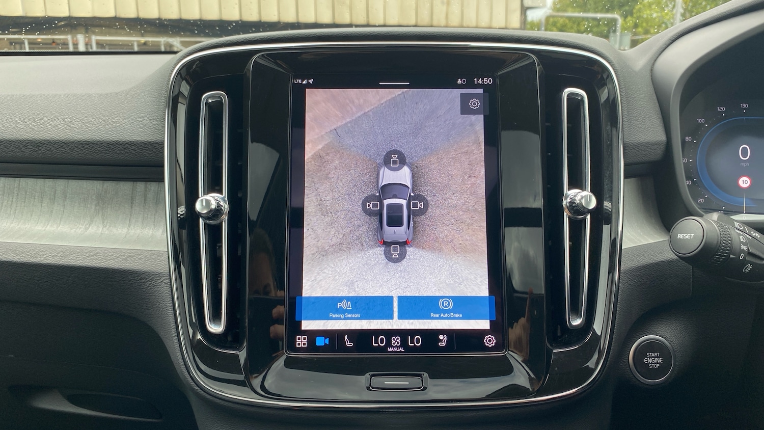 Used Volvo XC40 2025 for sale - 75983045: Photo 34