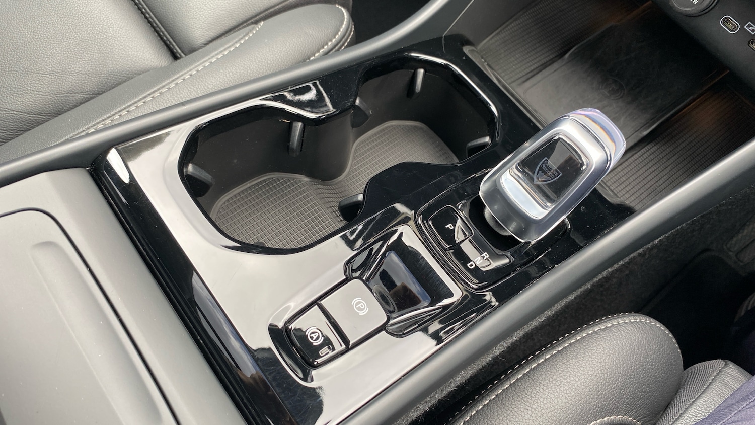 Used Volvo XC40 2025 for sale - 75983045: Photo 43