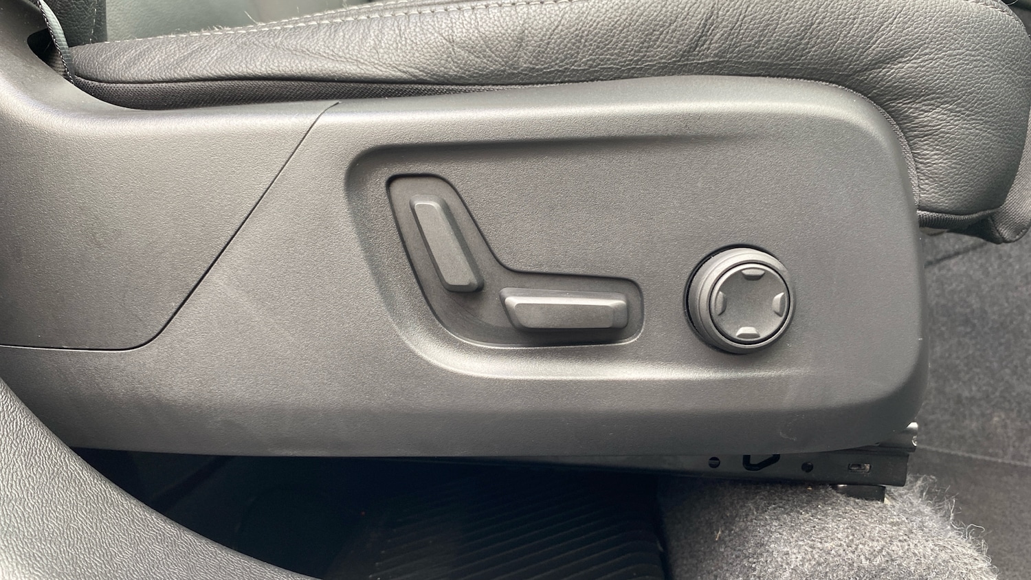 Used Volvo XC40 2025 for sale - 75983045: Photo 45