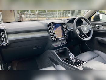 Used Volvo XC40 2025 for sale - 75983045: Photo