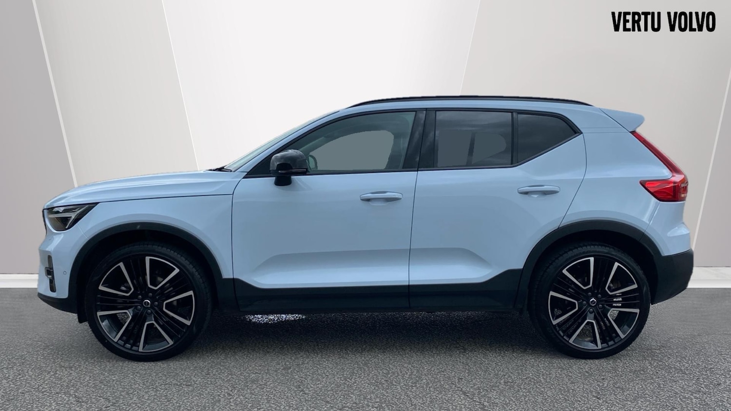 Used Volvo XC40 2025 for sale - 75983045: Photo 8