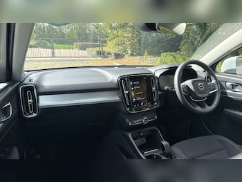 Used Volvo XC40 2021 for sale - 79558522: Photo