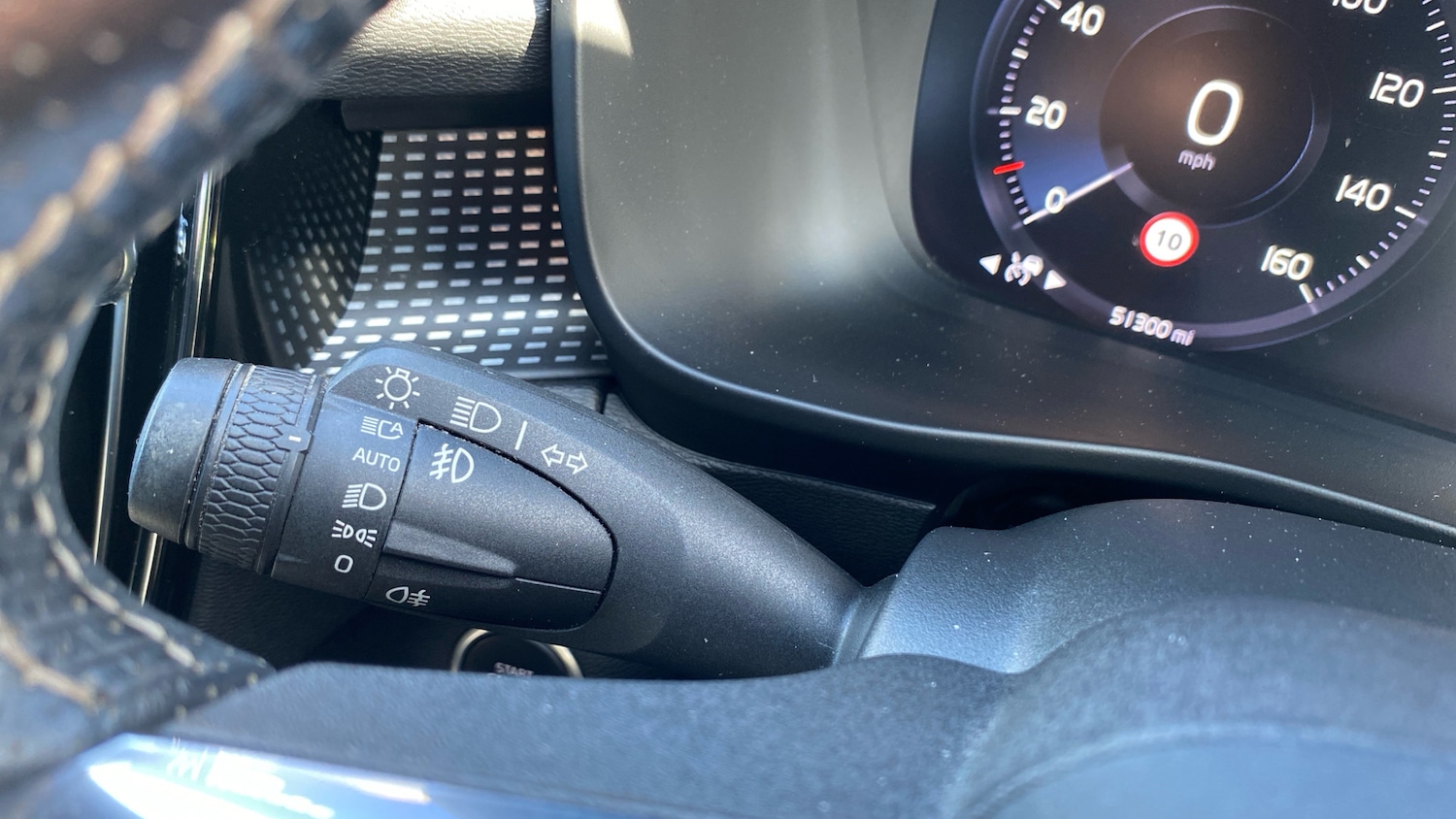 Used Volvo XC40 2019 for sale - 77973869: Photo 33