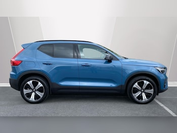 Used Volvo XC40 2023 for sale - 78390210: Photo