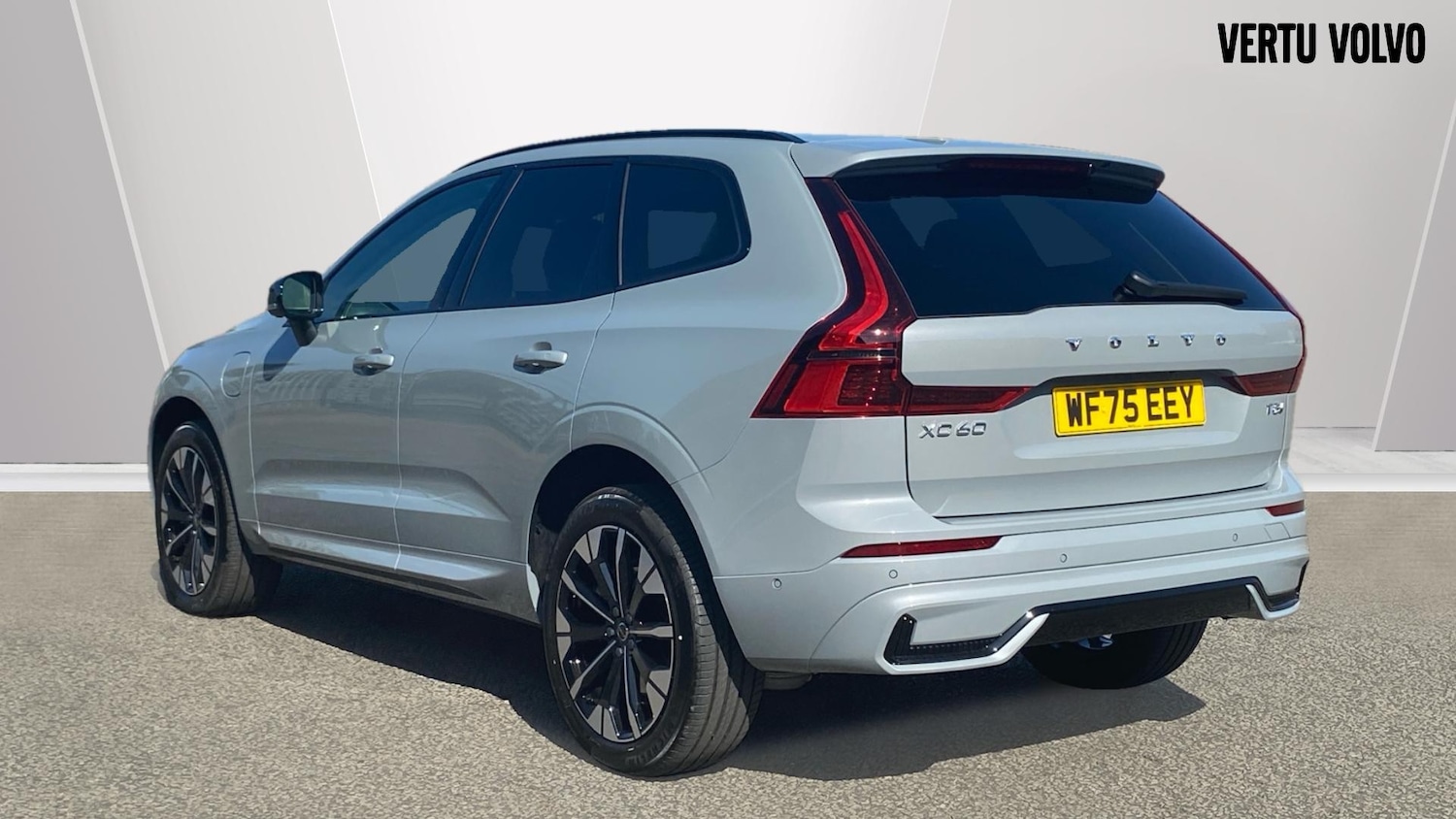 Used Volvo XC60 2025 for sale - 76653198: Photo 2