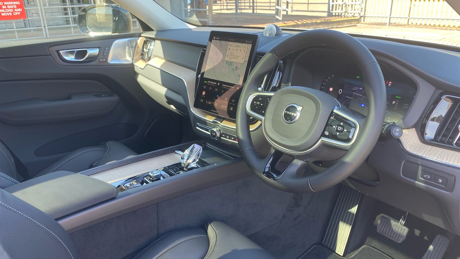 Used Volvo XC60 2025 for sale - 76653198: Photo 5