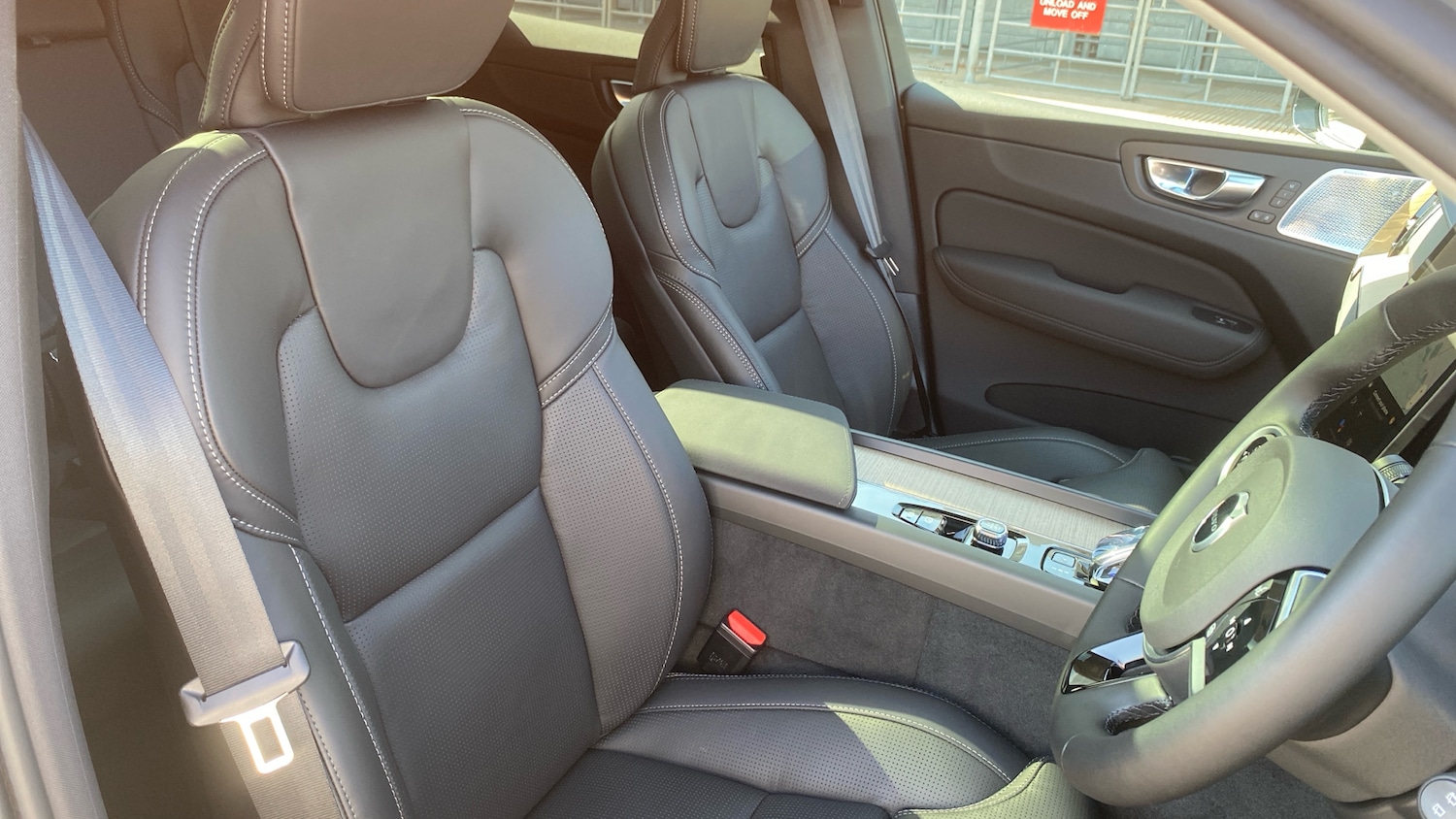 Used Volvo XC60 2025 for sale - 76653198: Photo 9