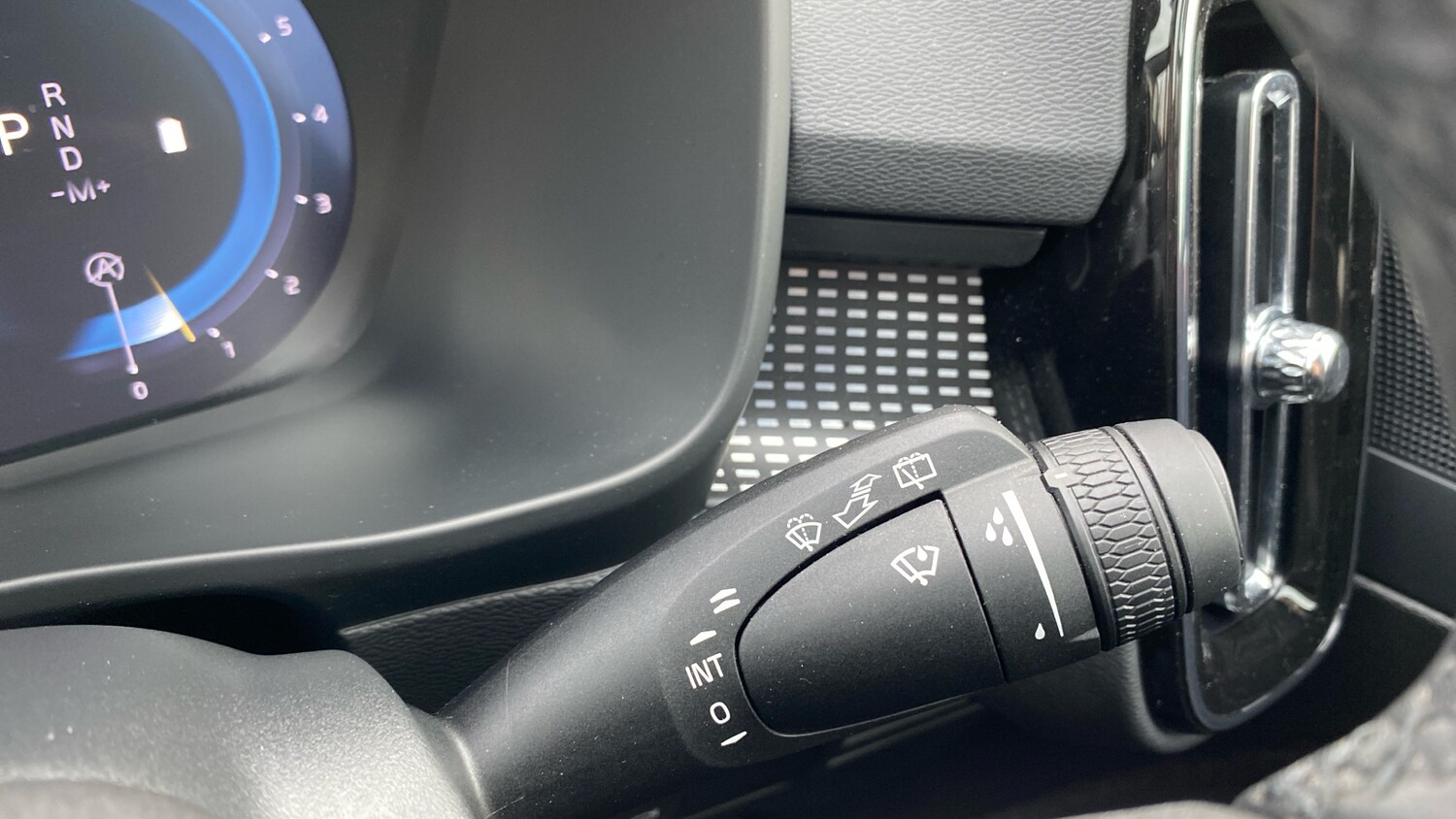 Used Volvo XC40 2025 for sale - 76653231: Photo 18