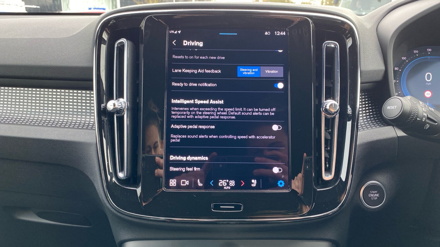 Used Volvo XC40 2025 for sale - 76653231: Photo 32