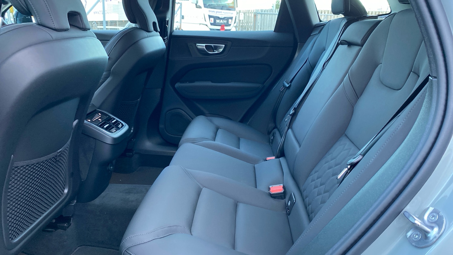 Used Volvo XC60 2025 for sale - 76818719: Photo 10