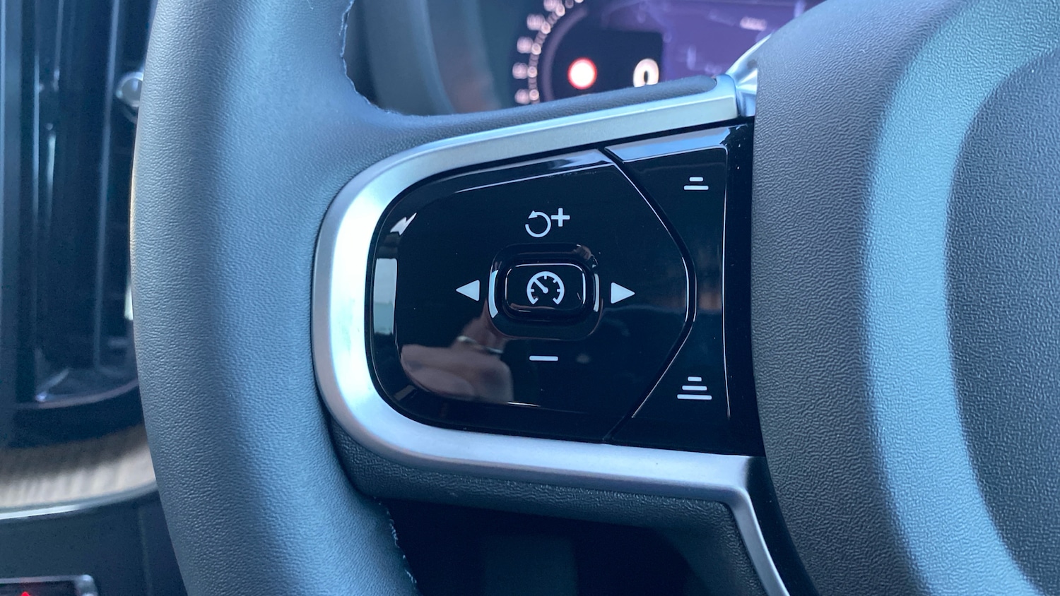 Used Volvo XC60 2025 for sale - 76818719: Photo 18