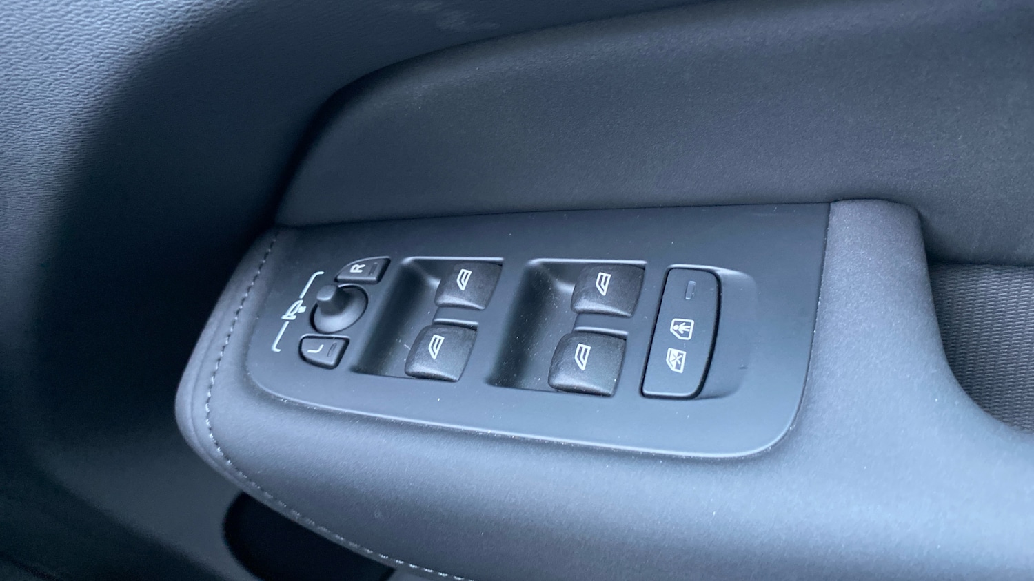 Used Volvo XC60 2025 for sale - 76818719: Photo 26