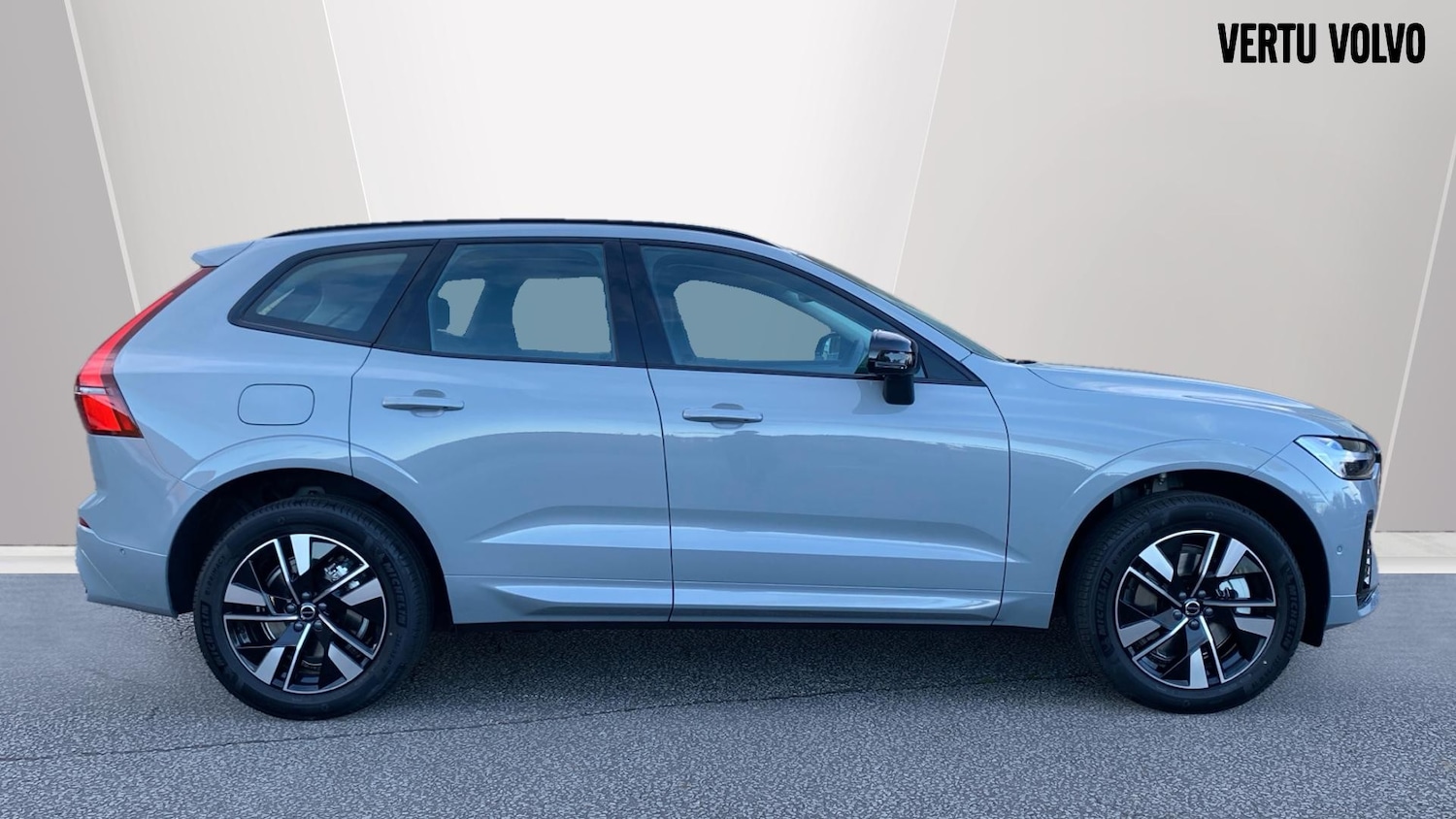 Used Volvo XC60 2025 for sale - 76818719: Photo 3