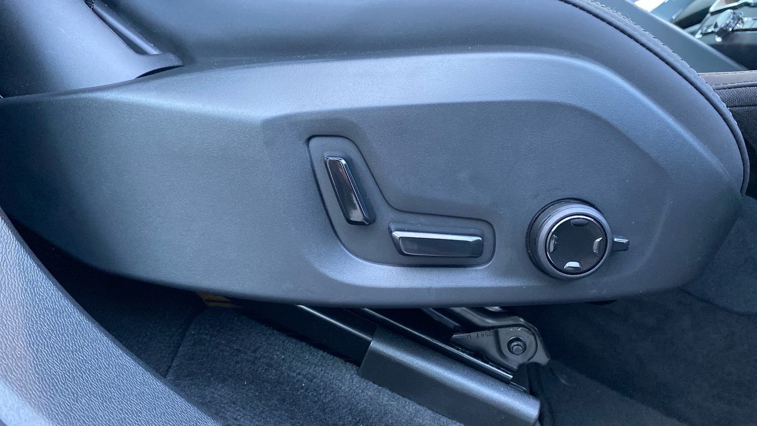 Used Volvo XC60 2025 for sale - 76818719: Photo 39