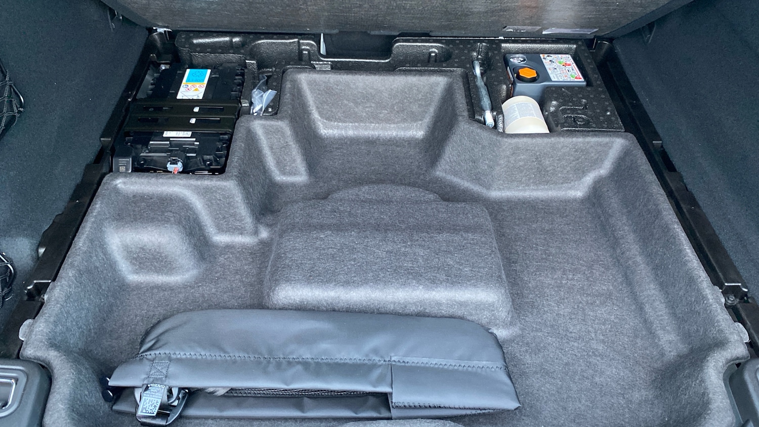 Used Volvo XC60 2025 for sale - 76818719: Photo 41