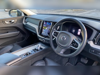 Used Volvo XC60 2022 for sale - 76722716: Photo
