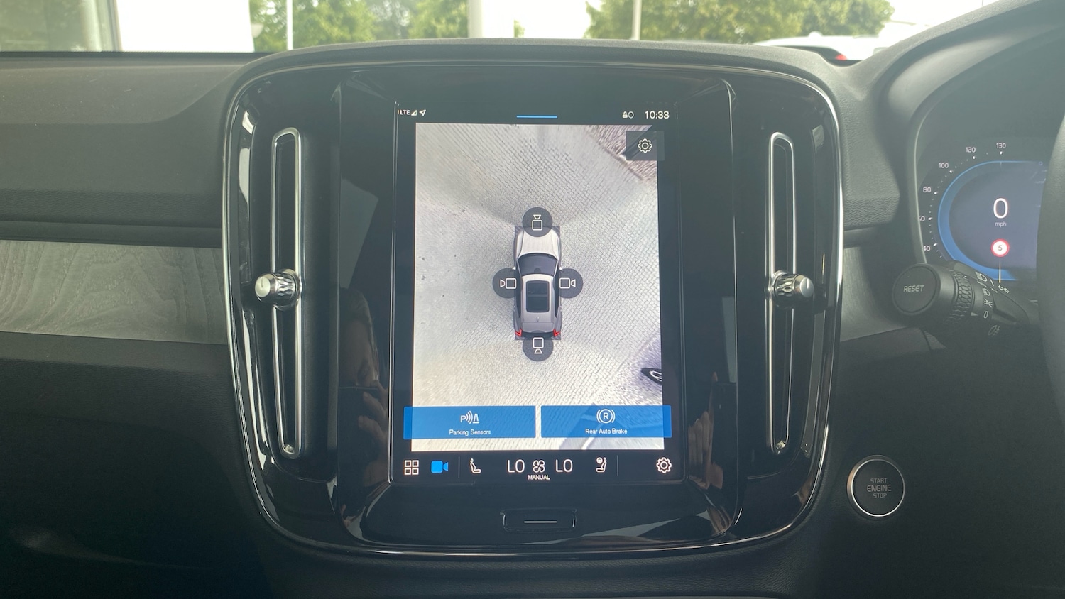 Vehicle 29
