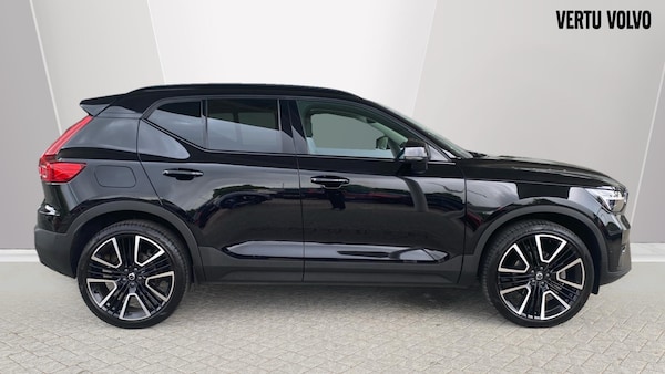 Used Volvo XC40 2024 for sale - 75358463: Photo 3