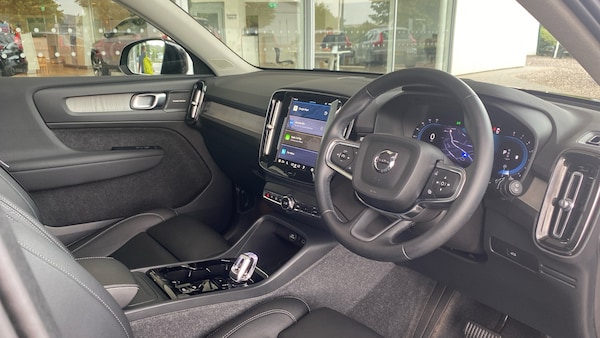 Used Volvo XC40 2024 for sale - 75358463: Photo 5