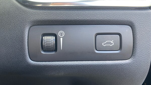 Used Volvo XC60 2022 for sale - 75638086: Photo 35