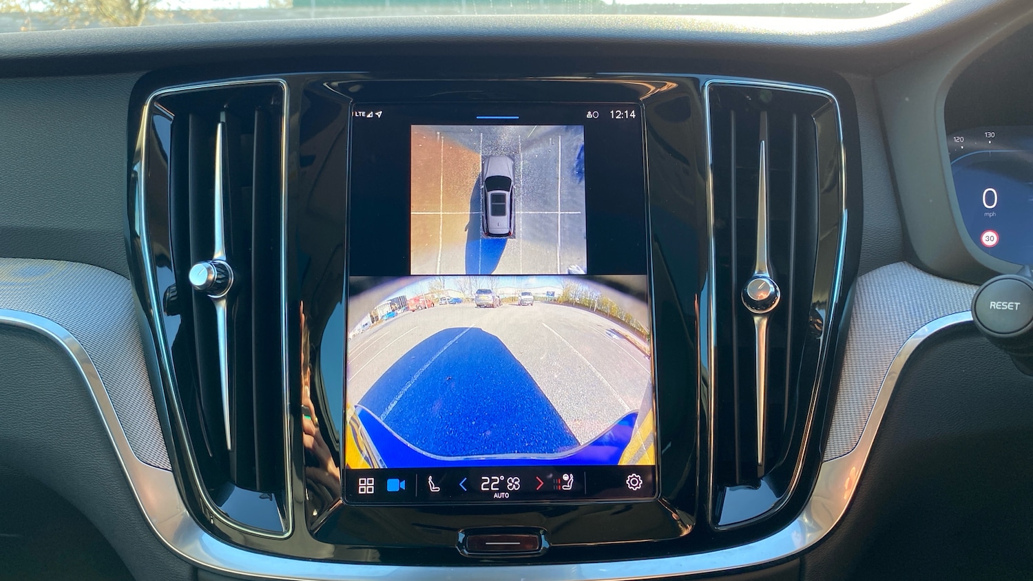 Used Volvo V60 2025 for sale - 76653322: Photo 24