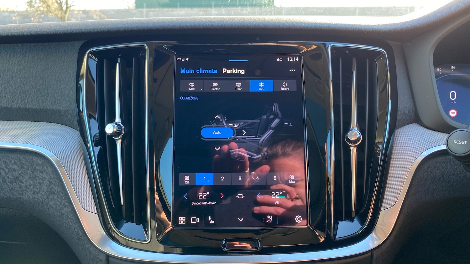 Used Volvo V60 2025 for sale - 76653322: Photo 25