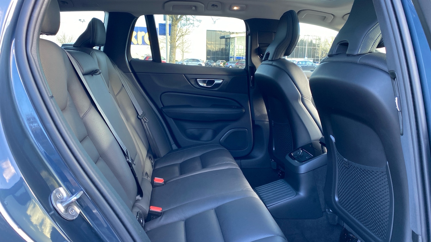 Used Volvo V60 2025 for sale - 76653322: Photo 6