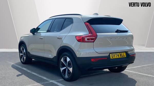 Used Volvo XC40 2024 for sale - 75443731: Photo 2