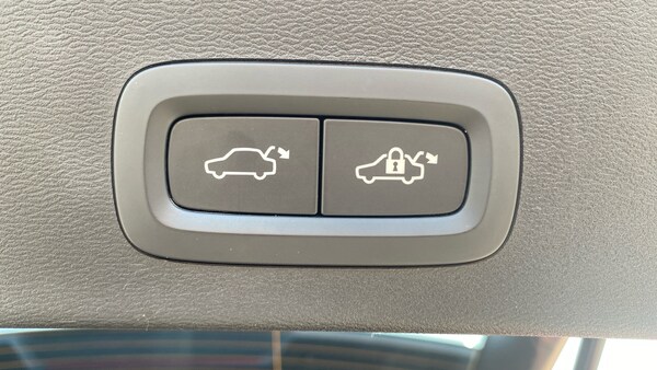 Used Volvo XC40 2024 for sale - 75443731: Photo 43