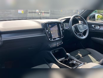 Used Volvo XC40 2024 for sale - 75443731: Photo