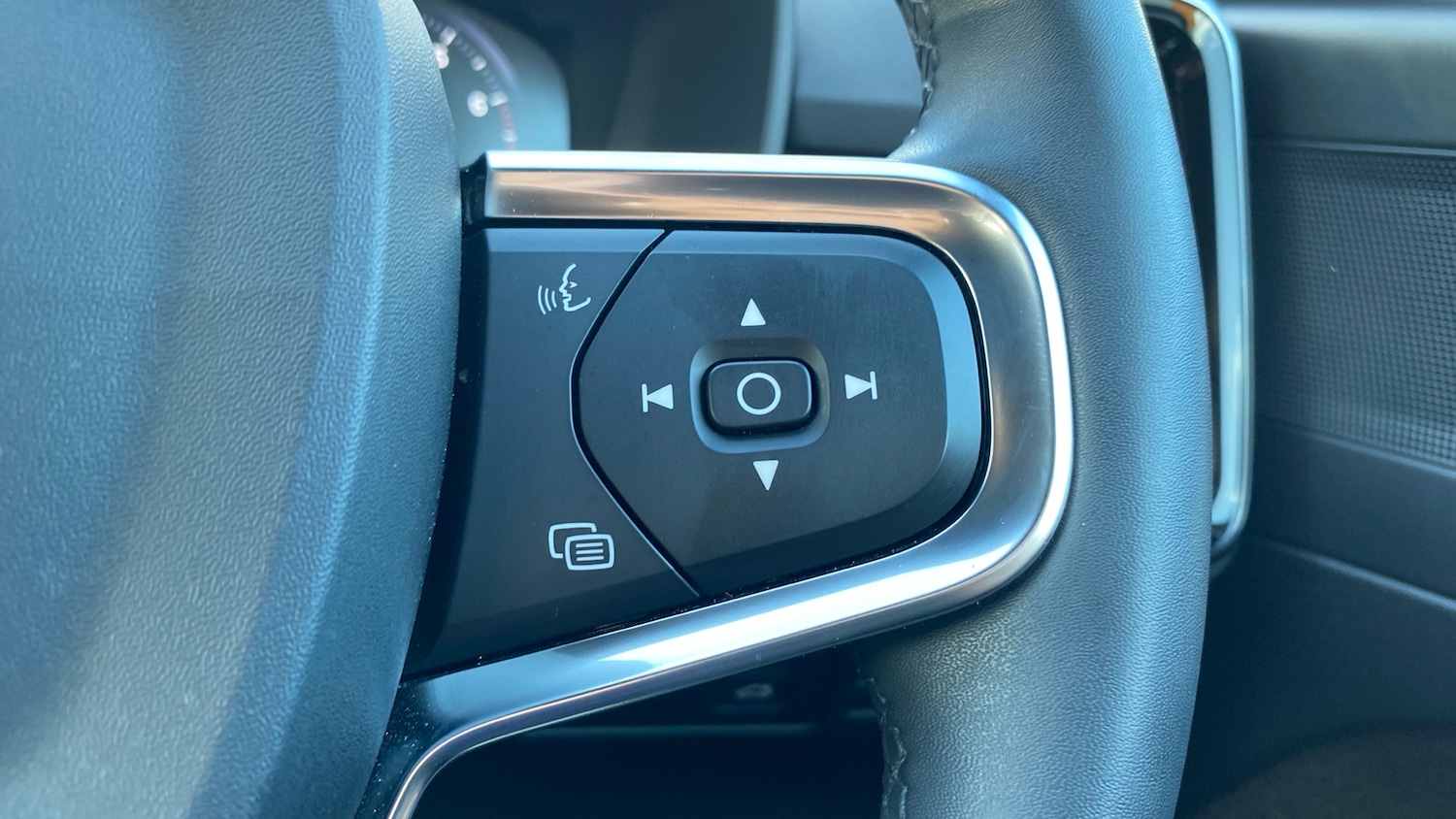 Used Volvo XC40 2022 for sale - 76653254: Photo 19