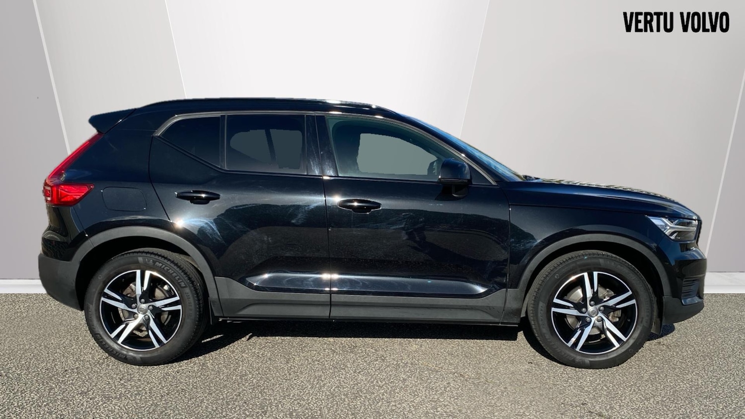Used Volvo XC40 2022 for sale - 76653254: Photo 3