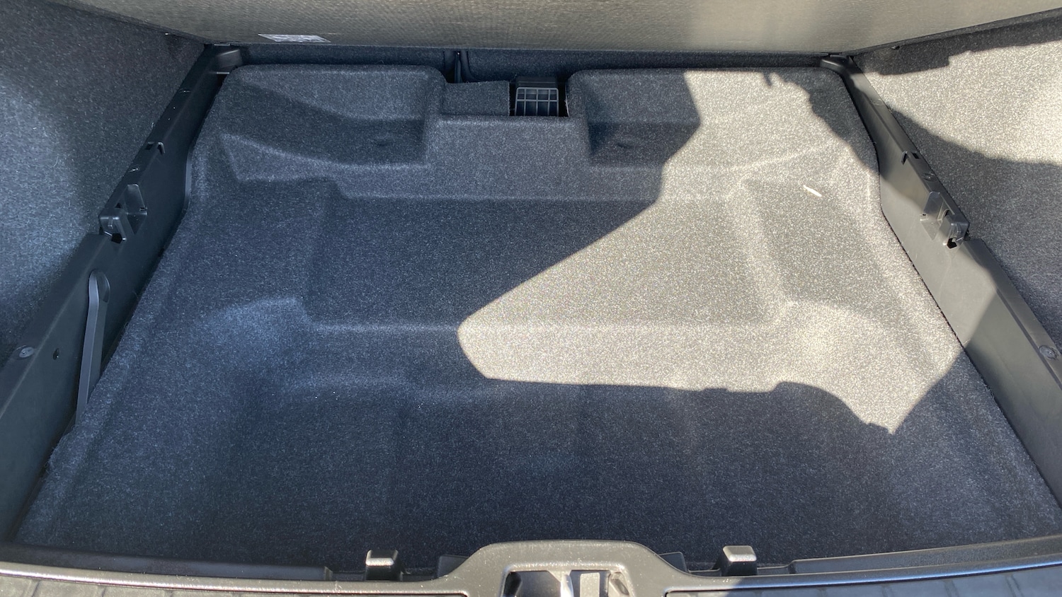 Used Volvo XC40 2022 for sale - 76653254: Photo 38