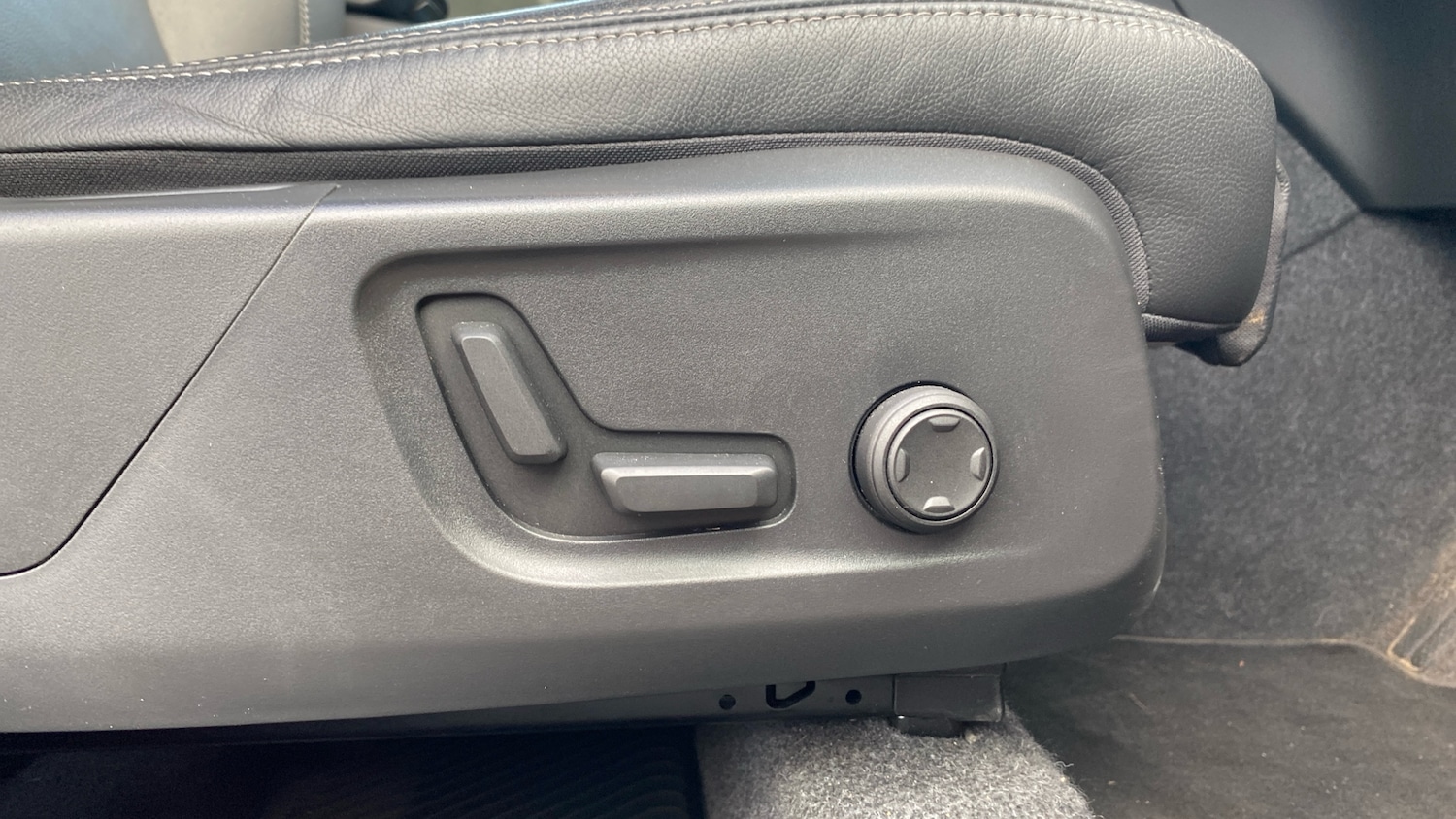 Used Volvo XC40 2024 for sale - 77568292: Photo 25