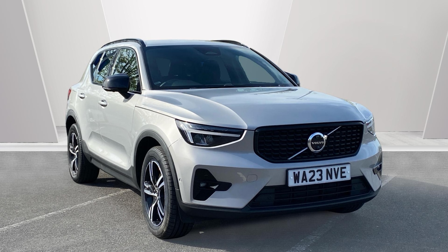 Used Volvo XC40 2023 for sale - 78150517: Photo 1