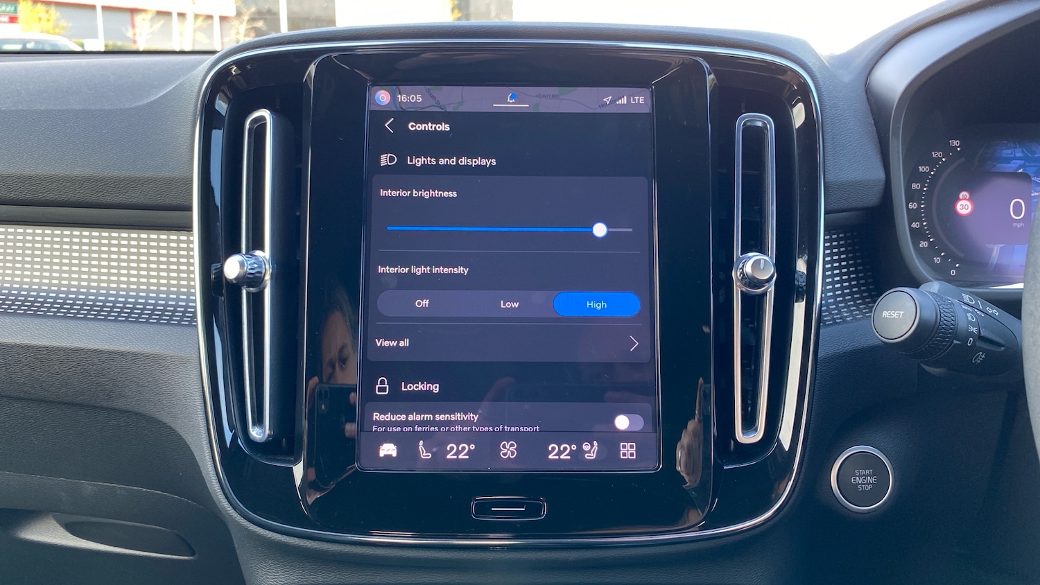 Used Volvo XC40 2023 for sale - 78150517: Photo 17