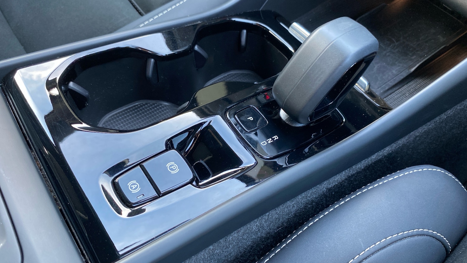 Used Volvo XC40 2023 for sale - 78150517: Photo 24