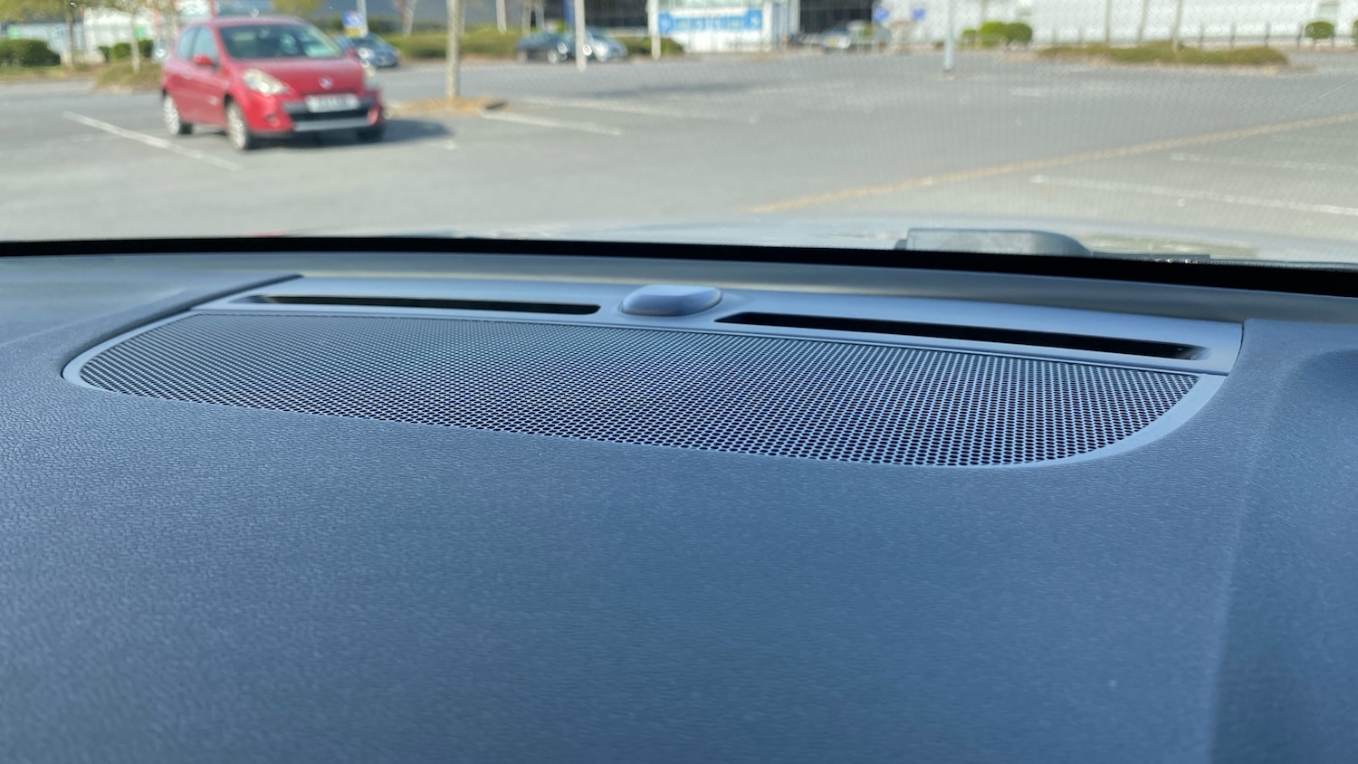 Used Volvo XC40 2023 for sale - 78150517: Photo 26