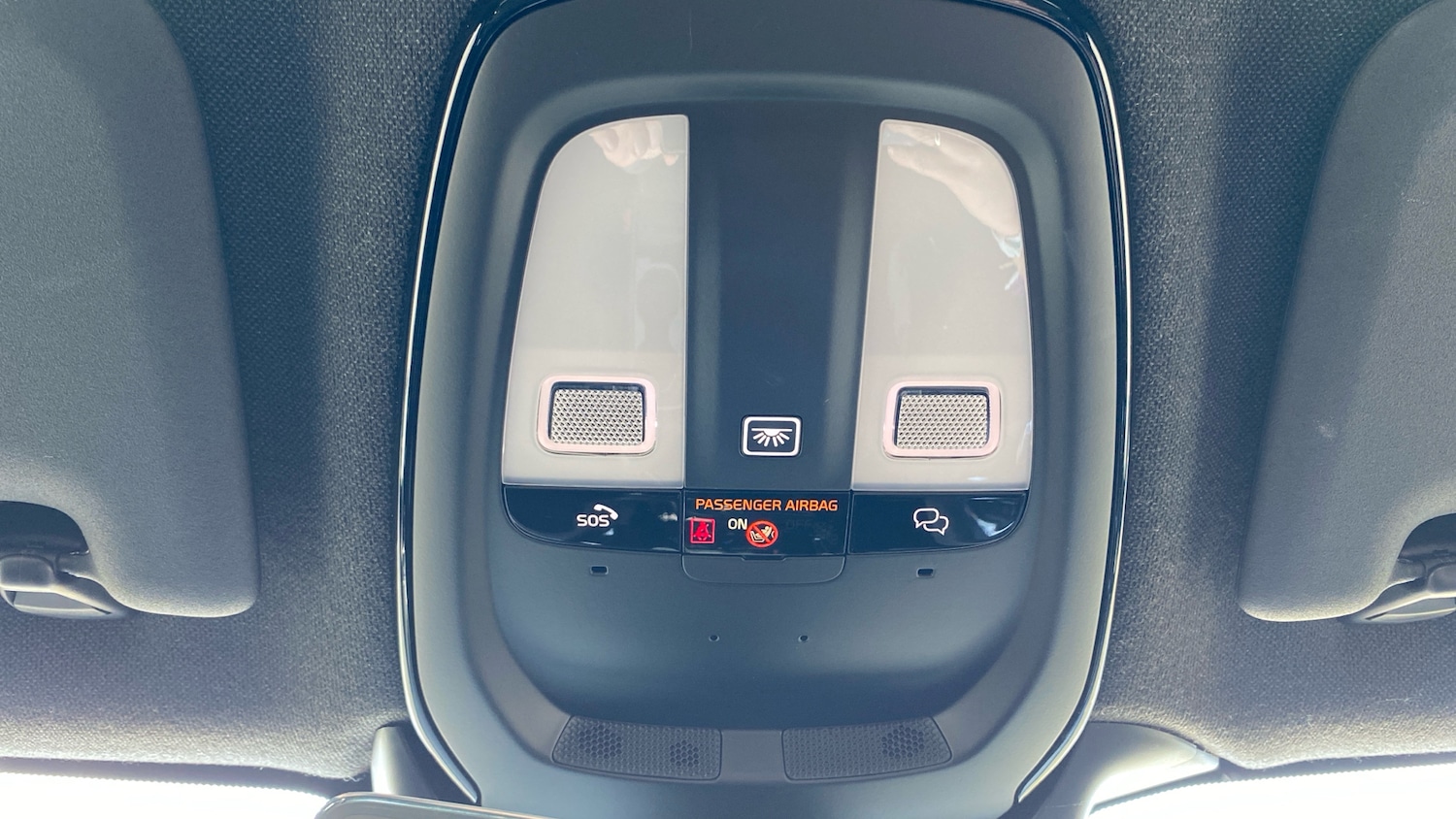 Used Volvo XC40 2023 for sale - 78150517: Photo 27