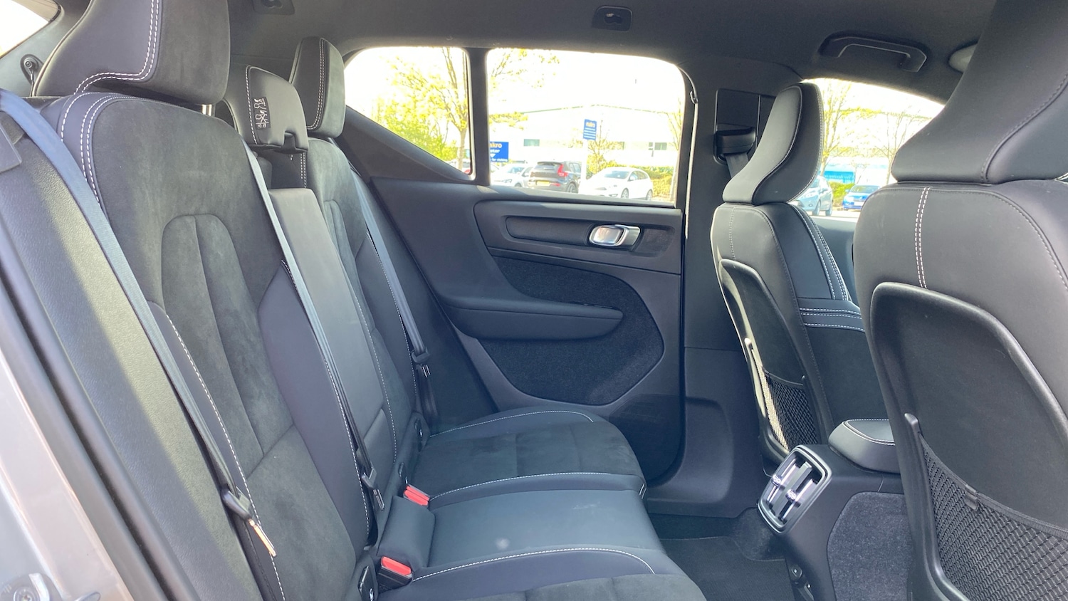 Used Volvo XC40 2023 for sale - 78150517: Photo 6