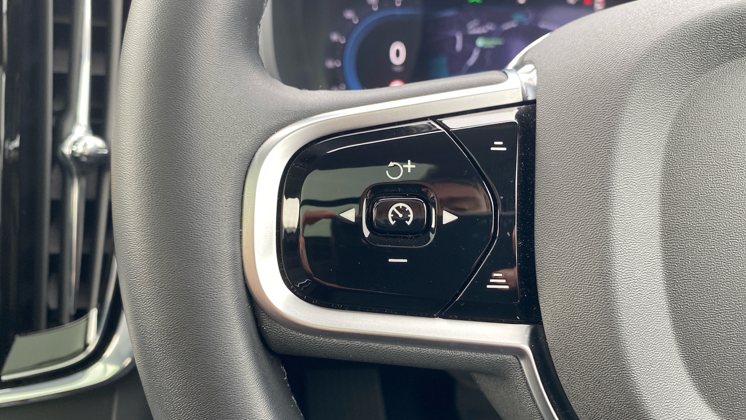 Used Volvo V90 2024 for sale - 77462331: Photo 18