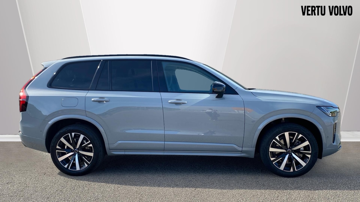 Used Volvo XC90 2025 for sale - 76818735: Photo 3