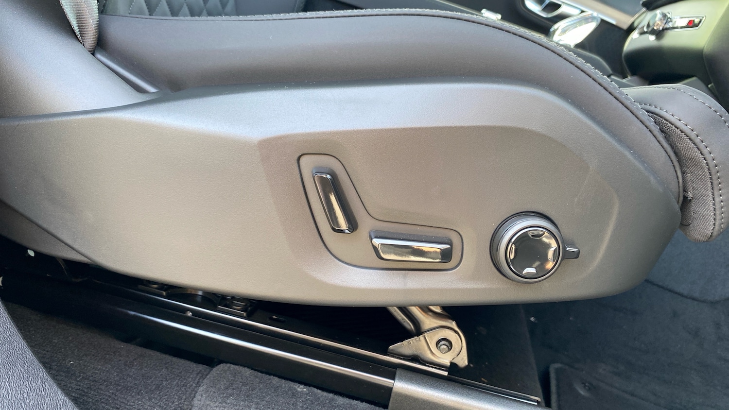 Used Volvo XC90 2025 for sale - 76818735: Photo 41