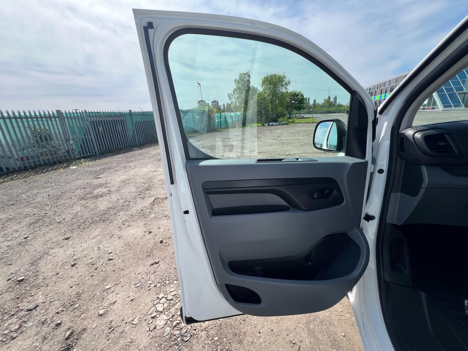 Used Peugeot Expert 2022 for sale - 76877335: Photo 22