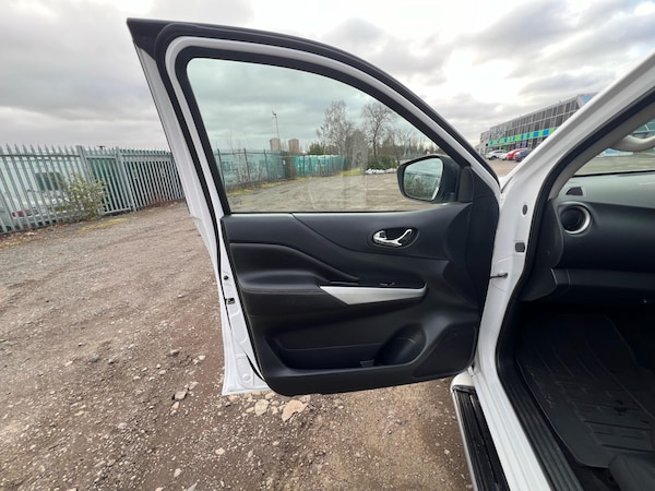 Used Nissan Navara 2017 for sale - 73910039: Photo 21