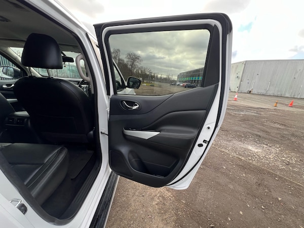 Used Nissan Navara 2017 for sale - 73910039: Photo 22