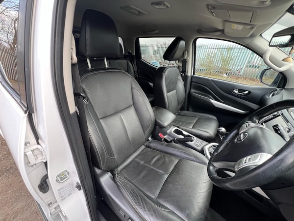 Used Nissan Navara 2017 for sale - 73910039: Photo 9