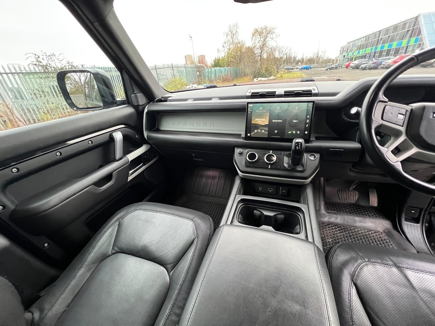 Used Land Rover Defender 2022 for sale - 76565029: Photo 15