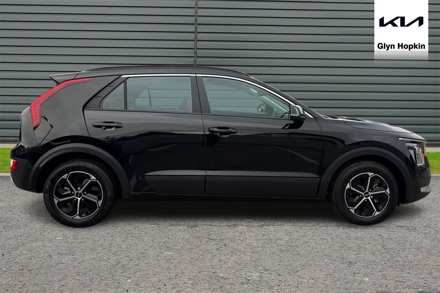Used Kia Niro 2025 for sale - 76261640: Photo 2